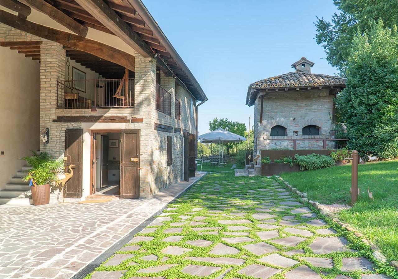 Ferienwohnung Casale Gambini Quattro Castella Exterior foto